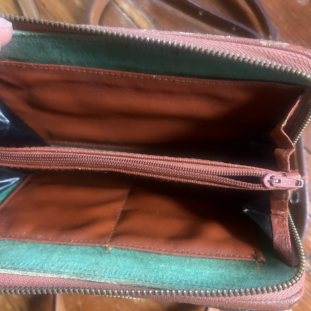 vintage Dooney and Bourke crossbody - Picture 6 of 8